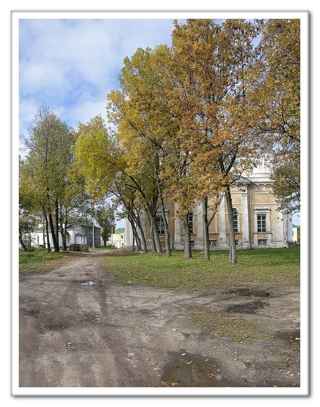 тверь, монастырь Осенняя прогулка ...photo preview