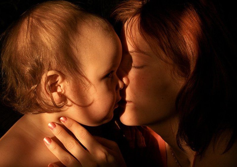 мама, дочь, дети Нежностьphoto preview