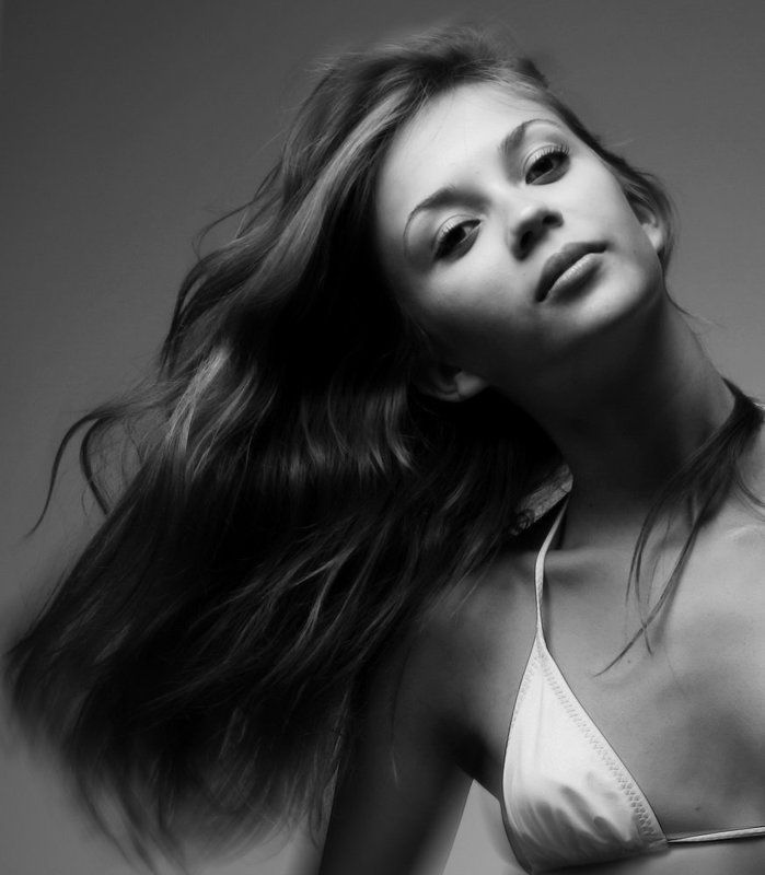 портрет, девушка в движении...photo preview