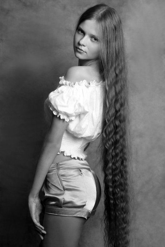 портрет, девушка, волосы 1м20смphoto preview