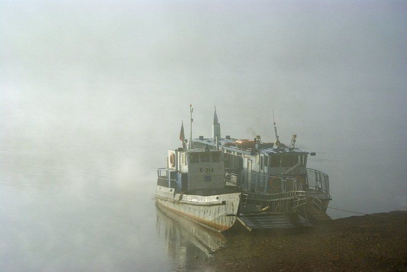 Остановка на краю землиphoto preview