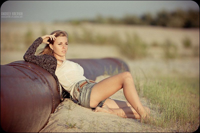 девушка, портрет, песок, трубы Ленаphoto preview