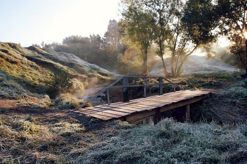 Дохнул осенний хлад - дорога промерзаетphoto preview