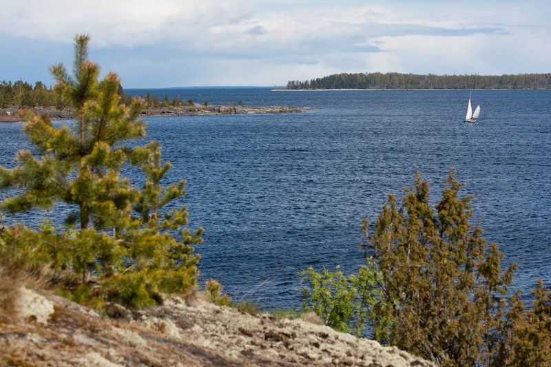 Белеет парус одинокийphoto preview