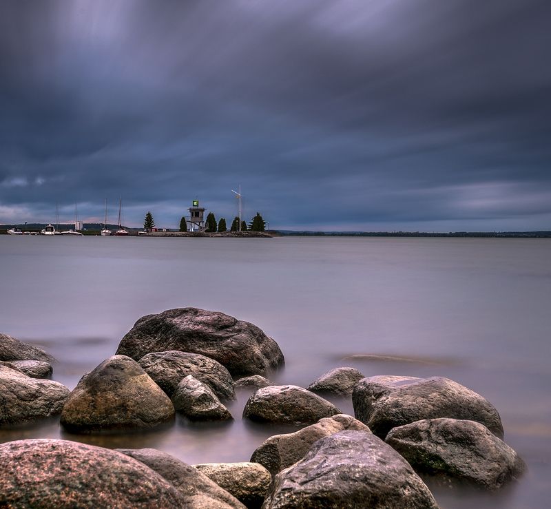 минское море небо тучи берег беларусь заславское вдхр ливень Буря мглою небо кроетphoto preview