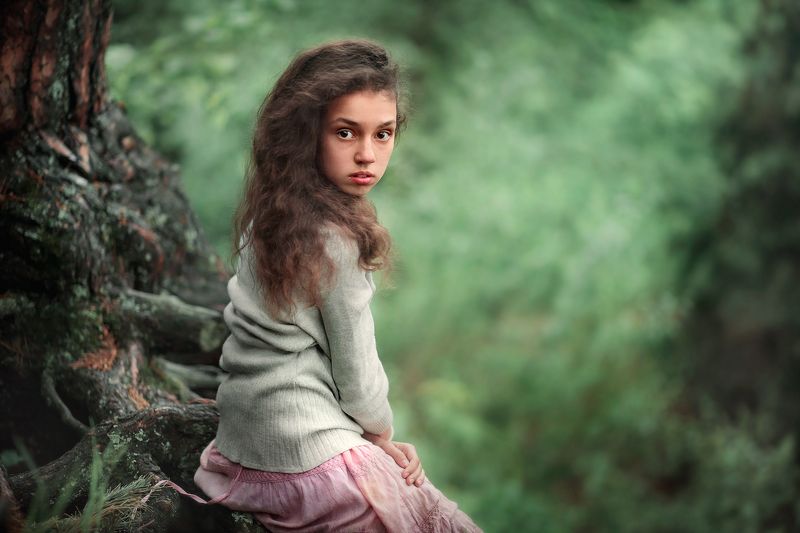 портрет, девушка, девочка, лес, дождь, лето, весна Викаphoto preview