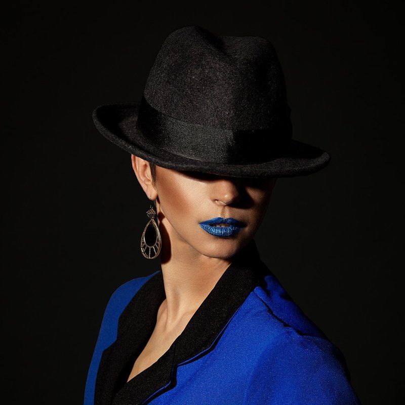 девушка, арт, синие губы, жанр Womanphoto preview