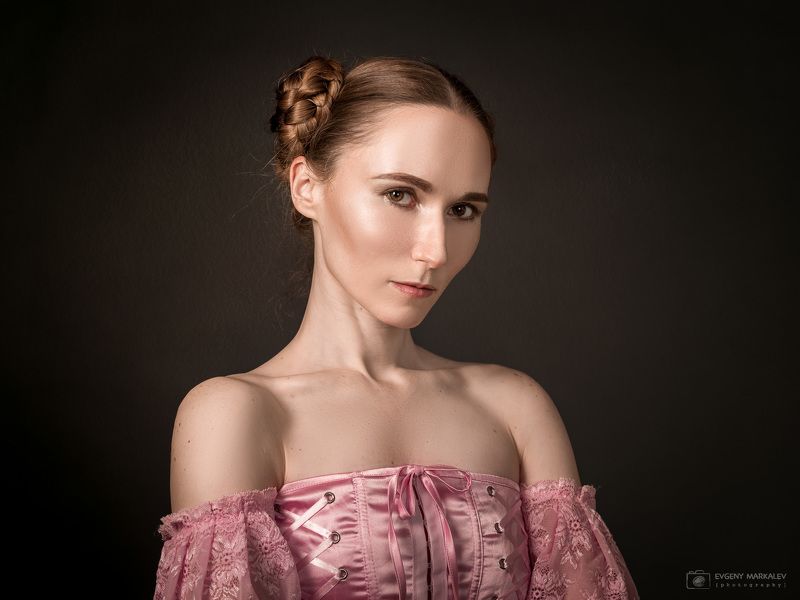 портрет, студийная съемка, девушка Аннаphoto preview