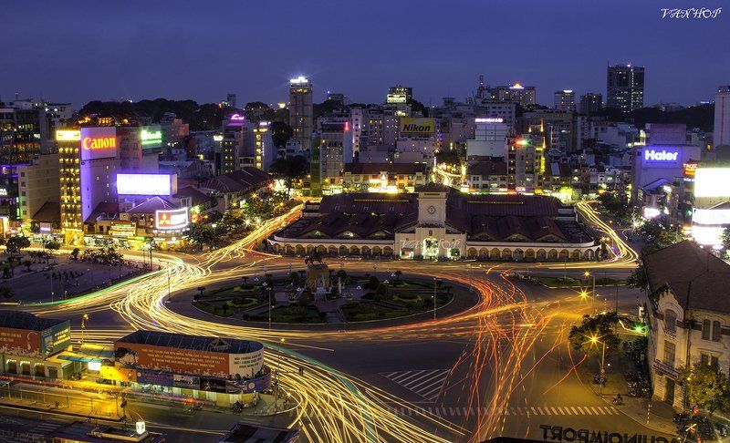 sai gòn Revolve marketing revolutionphoto preview