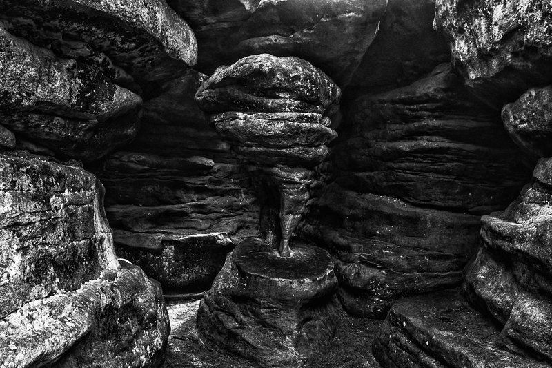 Errant Rocksphoto preview