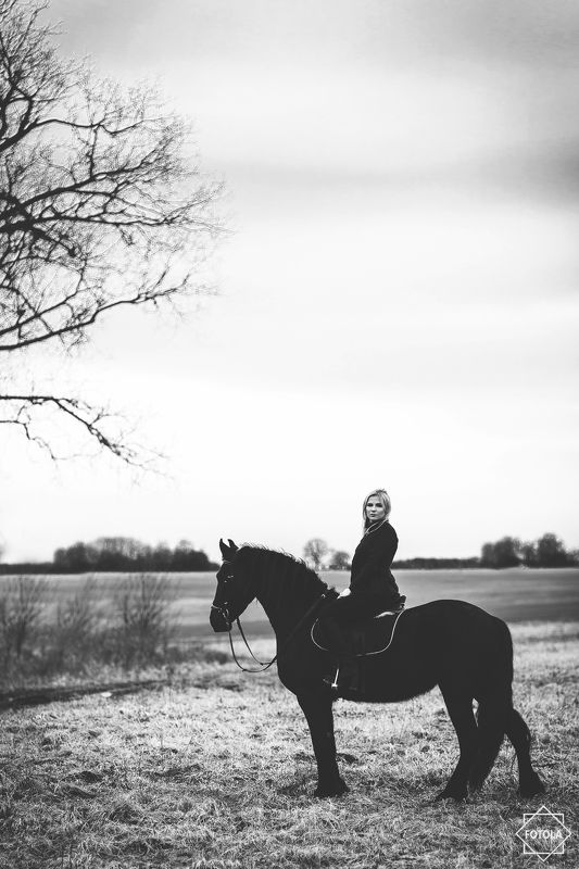 portrait, portraiture, fashion, outdoors photo preview