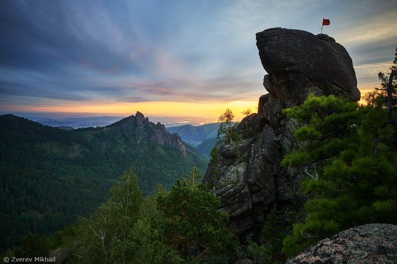 столбы Утро на Воробушкахphoto preview