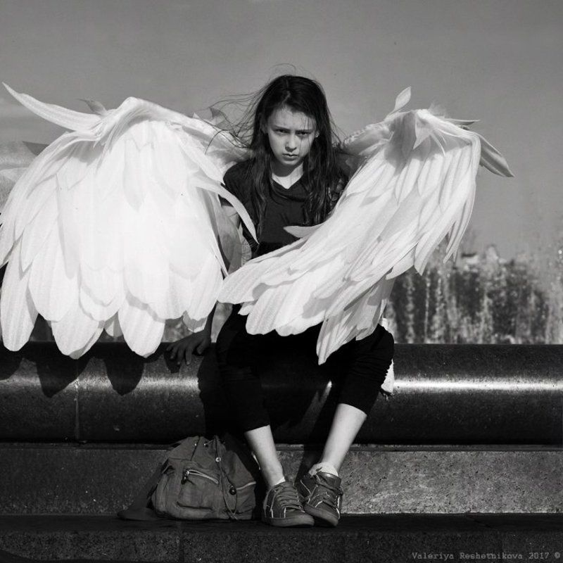 Черное, белое.photo preview