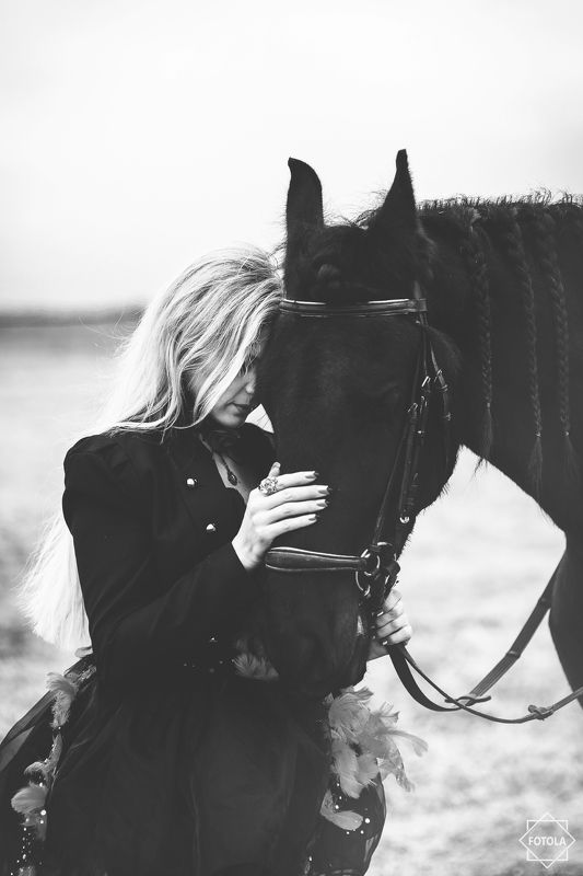 portrait, portraiture, fashion, outdoors A momentphoto preview