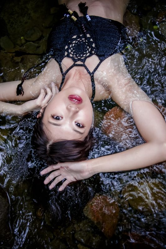 Water Girlphoto preview