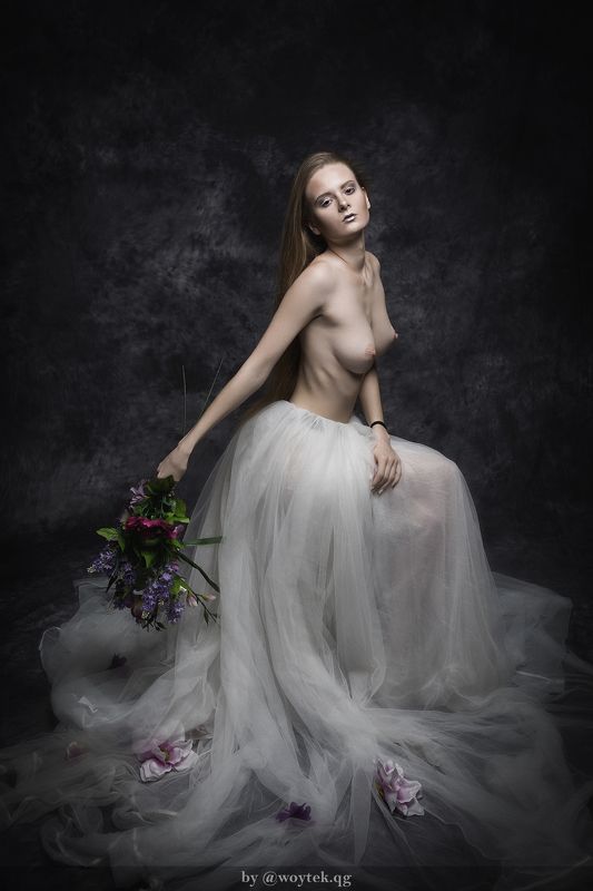 flowers, women, portrait, dress Megphoto preview