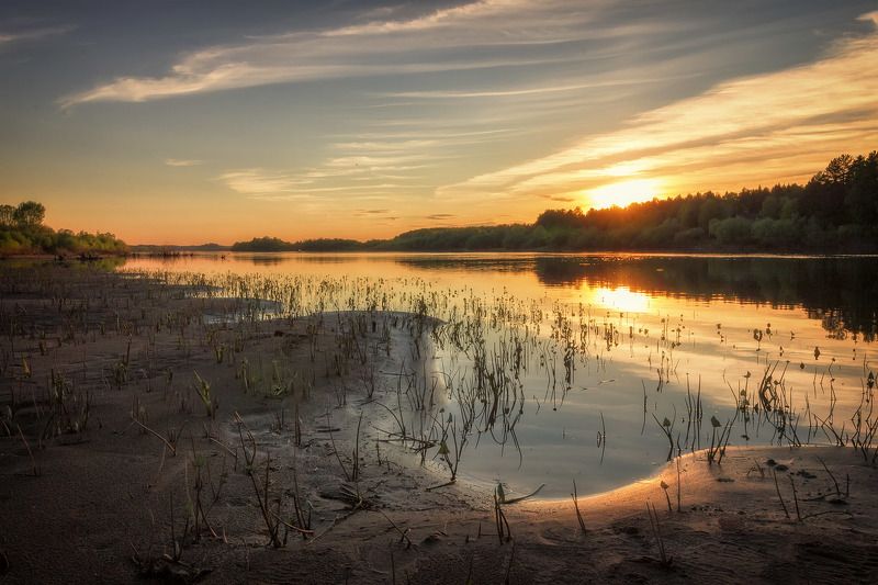 закат, лето, река, небо, облака, отражение, солнце А почему закат печален, как расставание и уход?photo preview