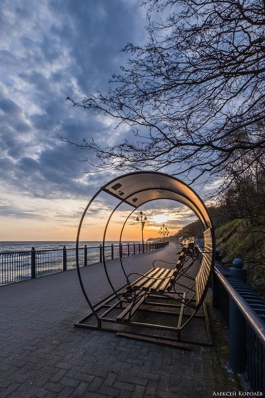 калининградская область, россия, светлогорск, балтийское море, восход, пейзаж, море, набережная, весна, kaliningrad region, russia, svetlogorsk, baltic sea, sunrise, sea, promenade, spring Светлогорский променадphoto preview