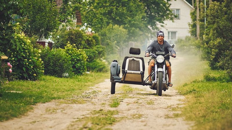 Байкер из частного сектораphoto preview