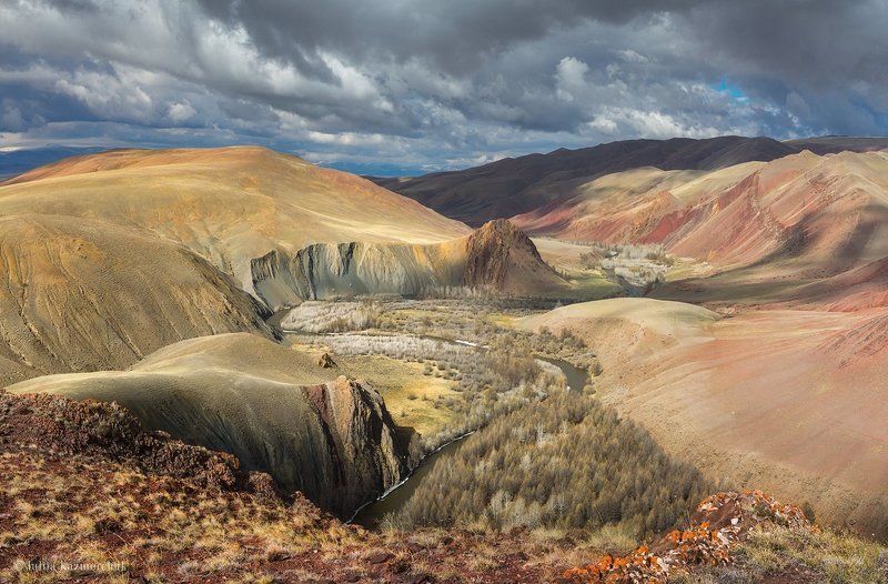 landscape, scenic, nature, travel, outdoor, view, tourism, steppe, spring, mountains, sky, high, tree, ginger, red, river, grass, cloud, blue, altai За Кок Хурээ...photo preview