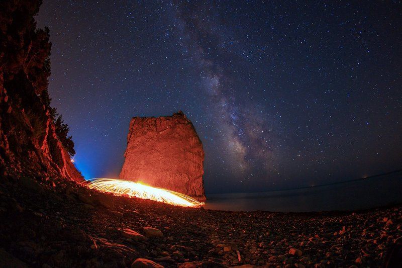 ночь, звёзды, млечный путь Алый Парусphoto preview