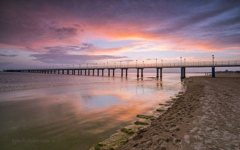 вечер, закат, пляж, черное море, море, пирс, пейзаж После грозыphoto preview