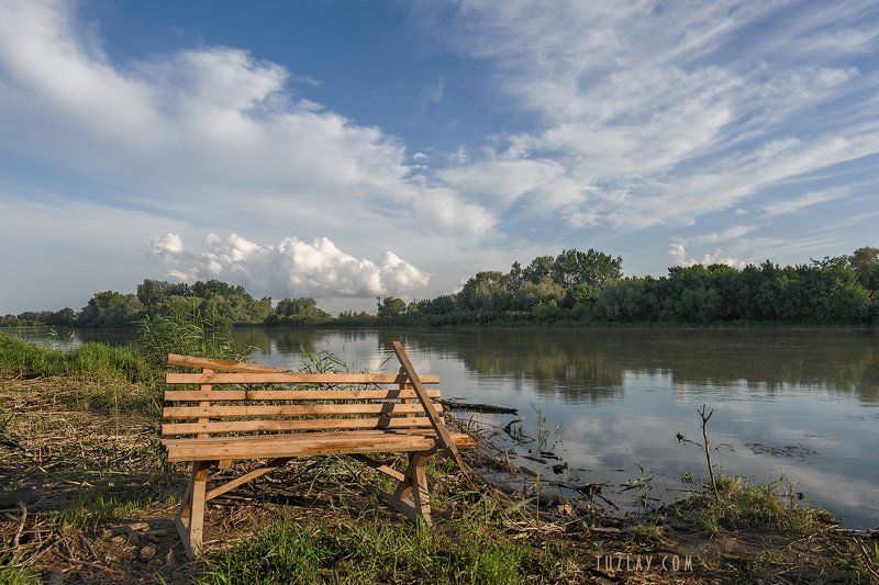 река кубань, темрюк, июнь, таманский полуостров Когда вода вернулась в разрезы берегов . . .photo preview