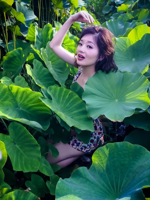 Lotus, outdoor, girl,  Lotusphoto preview