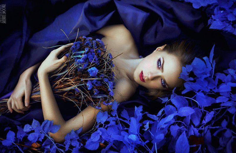 portrait, girl, beauty, model, picture,blue, flowers, fantasy, dream, fashion,style,nikond90,50mm Azurephoto preview