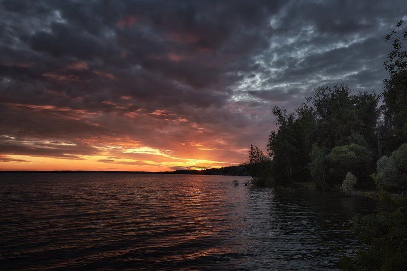 перед ночью.. фото превью