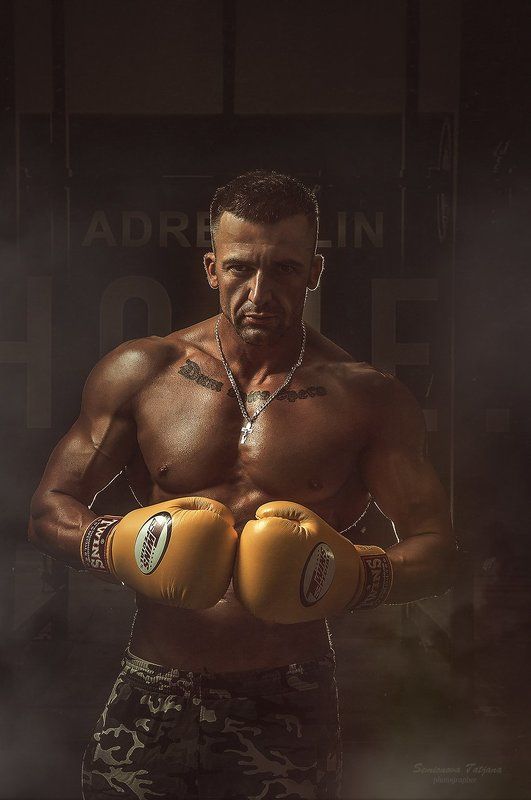 атлет, красивое тело, спорт, мышцы, мужская съемка, спортсмен, тренажеры, тренажерный зал Атлетphoto preview