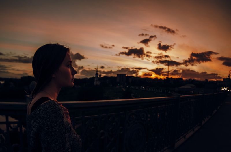 портрет, девушка, закат, небо Закатphoto preview