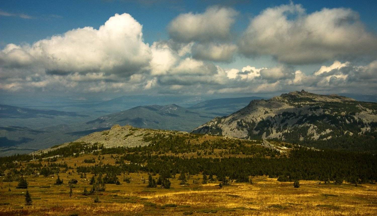 Клогда горы касаются неба. Автор: Ольга Шуть небо, горы, иремель, Ольга Шуть