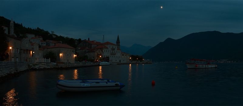 черногория, море, город, вечер, огни вечерний Перастphoto preview