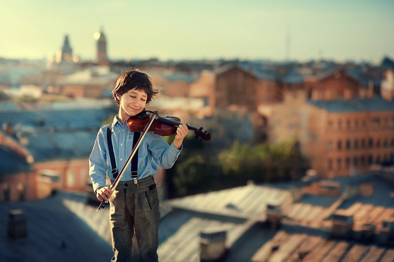 Музыка над городомphoto preview