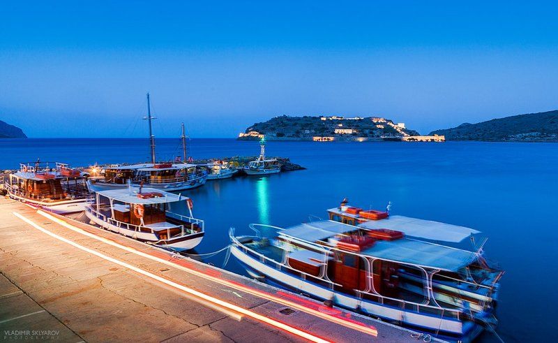 ПРИЧАЛ В ПЛАКЕphoto preview