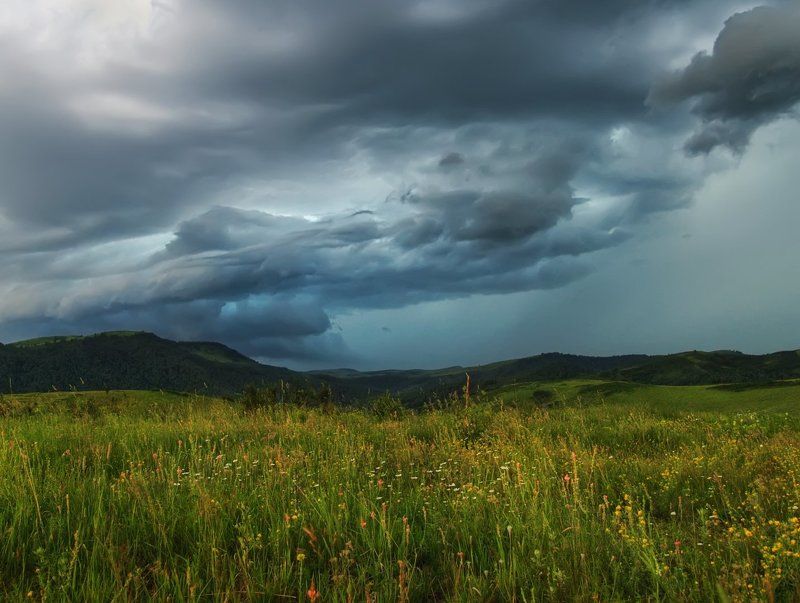 Грозовые тучи у Чарышаphoto preview