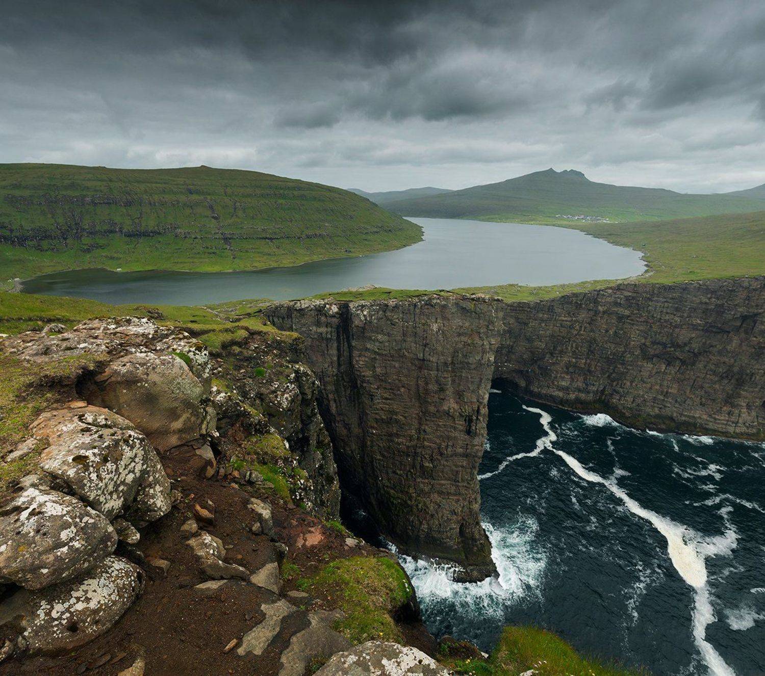 Озеро Сёрвогсватн. Автор: Казаков Петр фарерские острова, вагар, озеро, атлантический океан, Казаков Петр