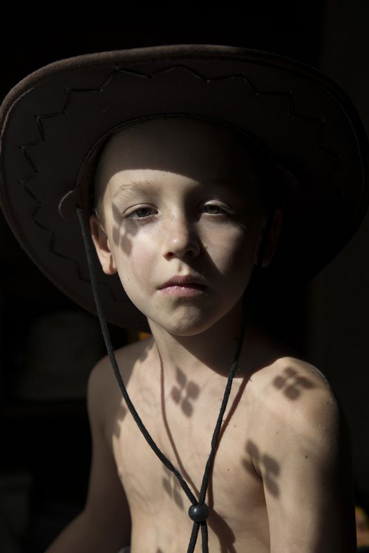 портрет, мальчик, фото, фотограф в Полтаве, свет Леонардоphoto preview