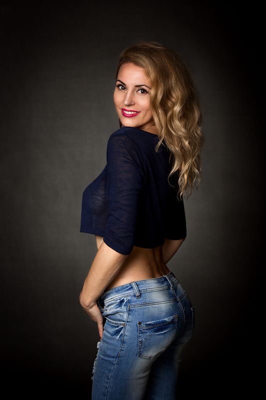 портрет, студийный, фотостудия, фотофон, фон, девушка Татьянаphoto preview