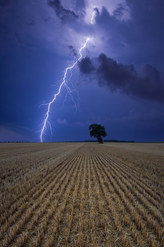 Рядом с грозойphoto preview