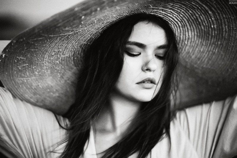 булавина, портрет, чб, шляпа, монохром Марияphoto preview