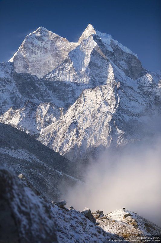 Непал, Эверест, Кантега, Гималаи, горы, треккинг, путешествия, пейзаж, снег, природа Человек и горыphoto preview