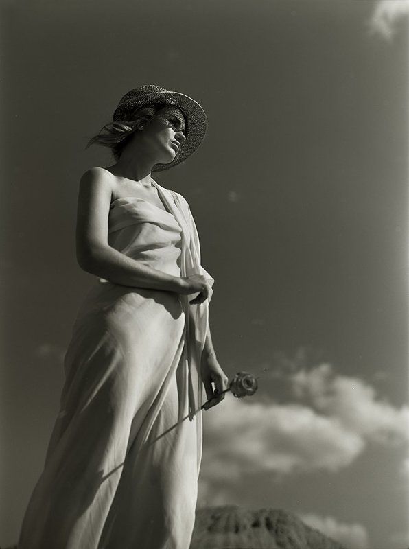 medium format, film 120, монохромная, лето, девушка, песок, солнце, шляпка, свето-тень, романтическая, glamour, davydov, retro, классическая Немного лета, и немного песка...photo preview