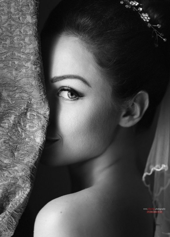 невеста Скромность взглядаphoto preview