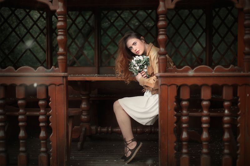 девушка букет красивая мечта цветы яблони беседка сон глаза Катяphoto preview