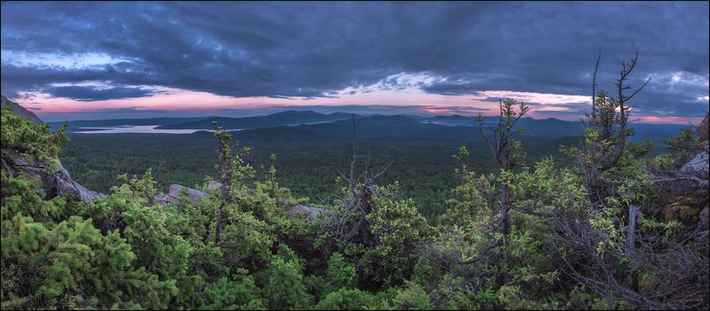 Хребет Зюраткуль, вид с голой сопкиphoto preview