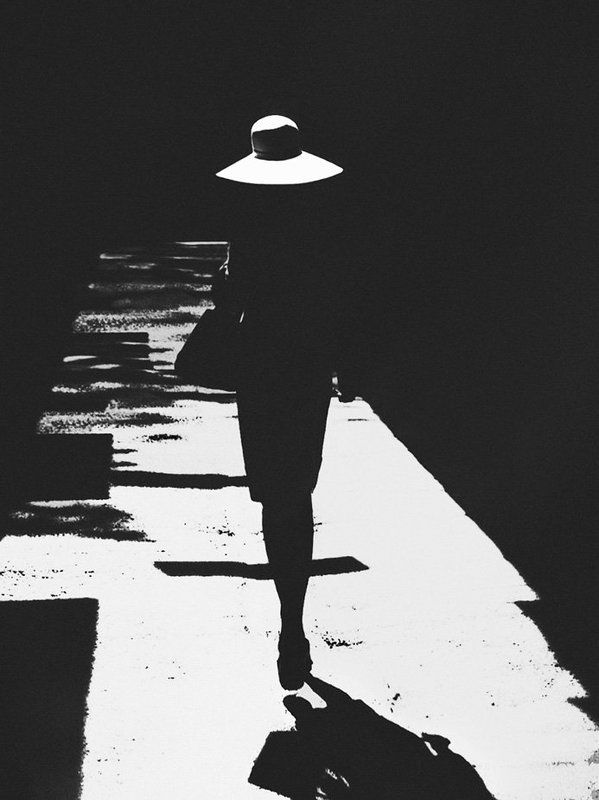 девушка, шляпа, тень ...photo preview