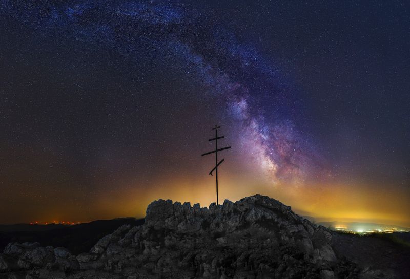 astrophotography,milky way,nightscapes,stars,night,Bulgaria,rocks На Шипке.photo preview