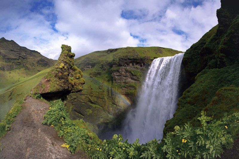 Повелительница радугphoto preview